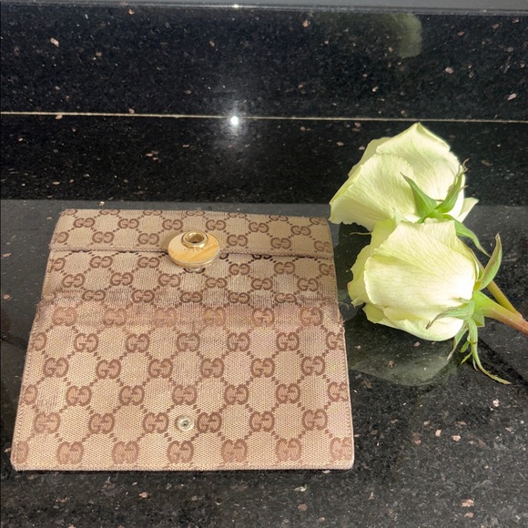 Gucci Vintage  Brown w/ Pink Interior Long Wallet. - Picture 3 of 12